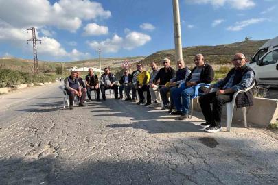 Harmandalı halkı Katı Atık Bertaraf Tesisi önünde nöbet tutuyor