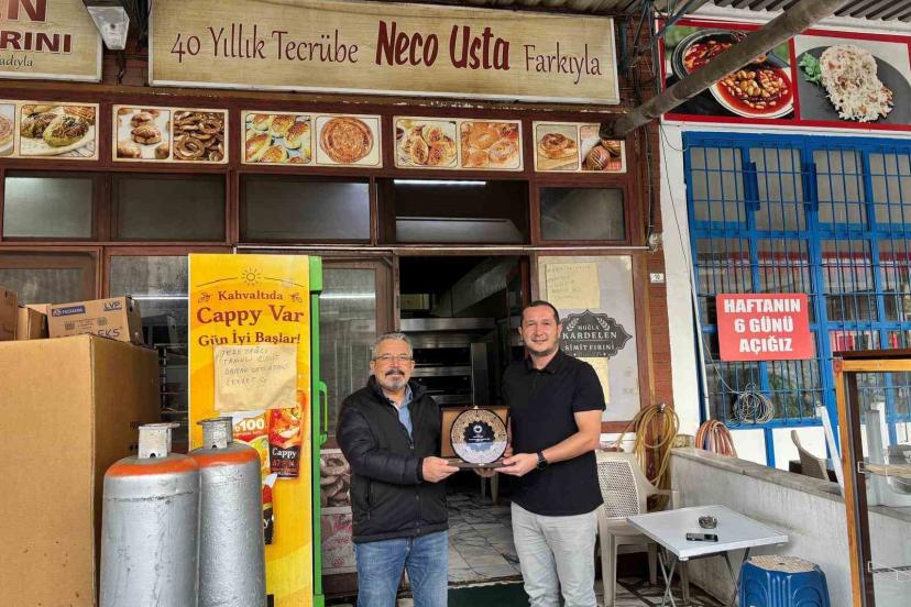 Hayırsever esnaftan Datça Devlet Hastanesi’ne katkı