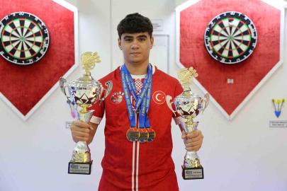 Hobi olarak başladı, 14 yaşında dünya şampiyonu oldu