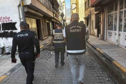 İskenderun’da okul çevrelerinde asayiş denetimleri sürüyor