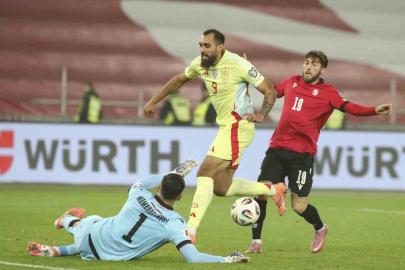 İspanya 5’te 5 yaptı