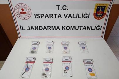 Isparta’da jandarmadan uyuşturucu ve tarihi eser operasyonu: 9 kişi yakalandı