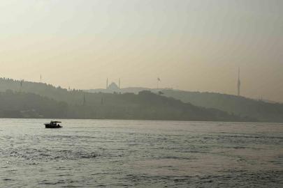 İstanbul’da sis boğaz çevresinde etkili oluyor