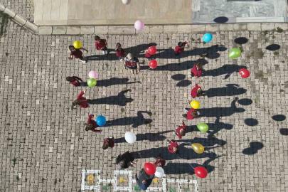 Jandarmadan Dünya Çocuk Hakları Günü’nde farkındalık etkinlikleri