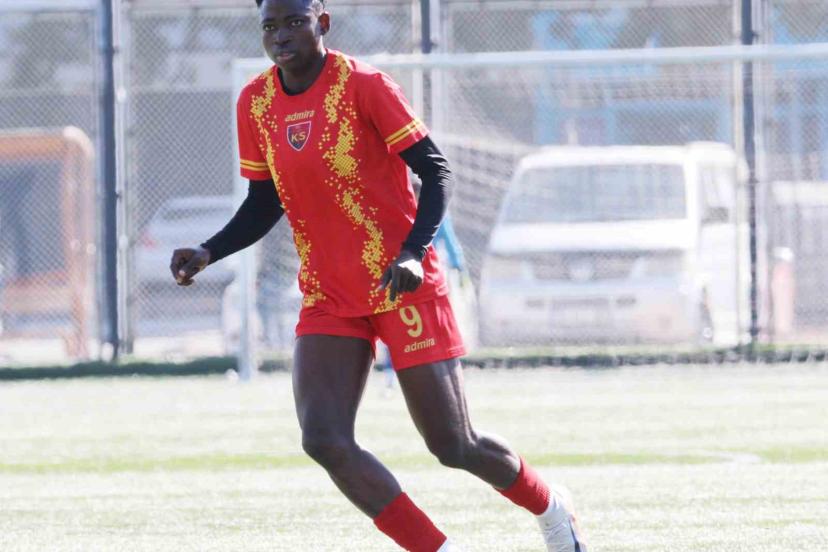 Kafayat Atoke Başhıru, 3 maçta  9 gol attı