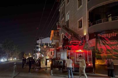 Kapının kapanmasıyla evde mahsur kalan bebek için itfaiye ekipleri zamanla yarıştı