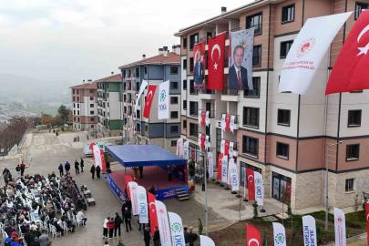 Karabük’te TOKİ konutları hak sahiplerine teslim edilmeye başlandı