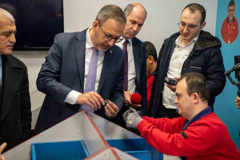 Kasapoğlu: "Bu komisyon bir masabaşı komisyonu değil"