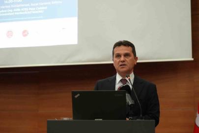 Kastamonu Üniversitesi Rektörü Prof. Dr. Topal: "Savaş ve çatışmaların belirli kurallara bağlanması hem dini hem hukuki hem de ahlaki bir yükümlülüktür"