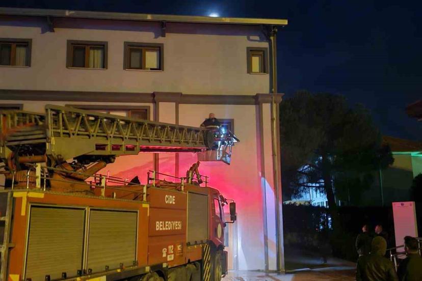 Kastamonu’da Orman İşletme Müdürlüğü’ne ait misafirhanede çıkan yangın söndürüldü