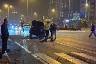 Kayseri’de 2 otomobilin karıştığı kazada yaralanan olmadı