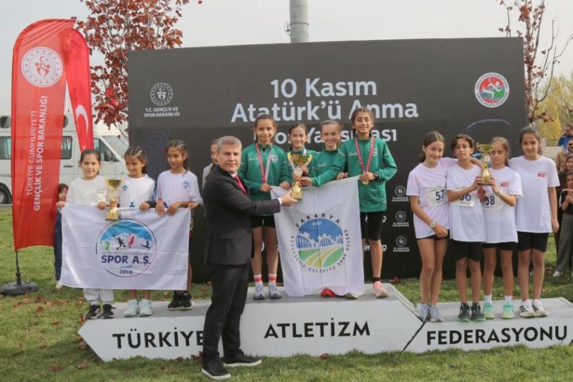 Kayserili atletler, başkentte 4 madalya kazandı