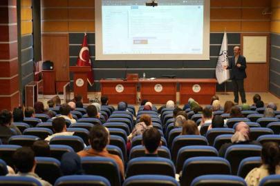 KBÜ’de tez yazım sürecine yönelik atölye çalışmaları sürüyor