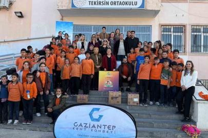 Kent Konseyi’nden Tekirsin kırsal Mahallesine Anne-Çocuk kütüphanesi