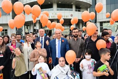 Kepez’de lösemiye karşı turuncu umutlar gökyüzüne yükseldi