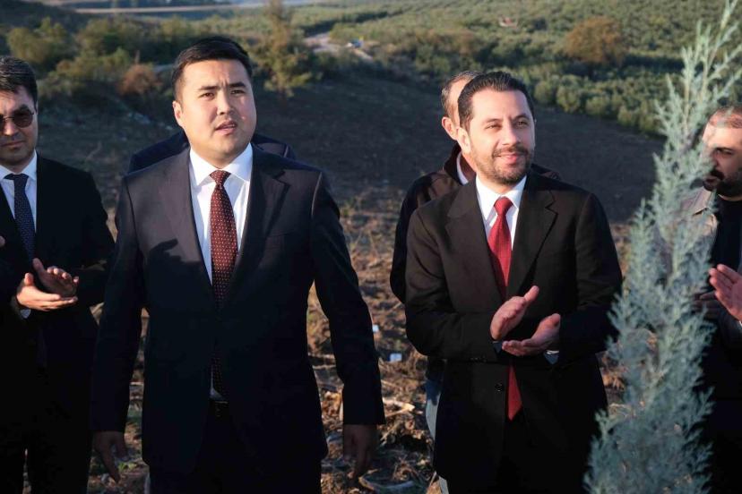 Kırgızistan-Türkiye dostluk ilişkileri fidanlarla kök saldı