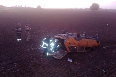 Kırıkhan’da otomobil tarlaya uçtu