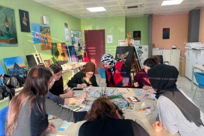 Kitap ayraçlarını kendileri yapıyor