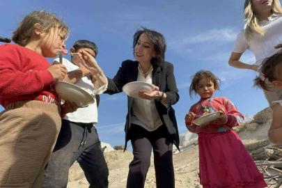 Koçer çocuklarına sürpriz doğum günü etkinliği ve kuaför hizmeti