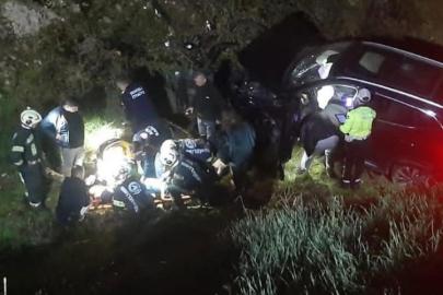 Kontrolden çıkan otomobil uçurumdan aşağıya yuvarlandı