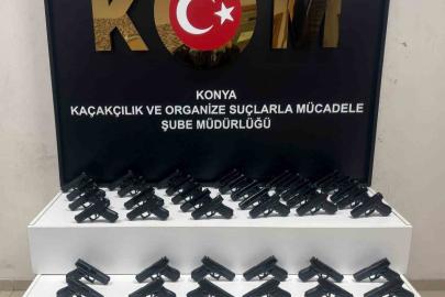 Konya’da yüzlerce silah ve silah parçası ele geçirildi