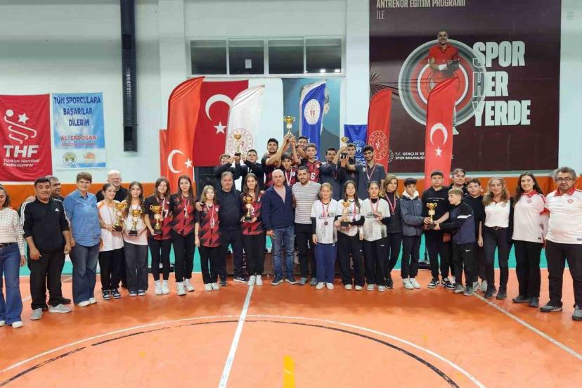 Köyceğiz’de Floor Curling rüzgarı esti