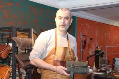 Kurumsal hayatı bırakıp huzuru, açtığı deri atölyesinde buldu