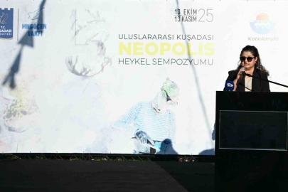 Kuşadası’nda mermer bloklar adalet temasıyla yontuldu