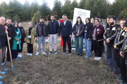 Kütahya Dumlupınar Üniversitesi’nde fidan dikim etkinliği