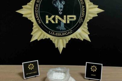 Lüleburgaz’da motosikletli şahıslardan uyuşturucu çıktı