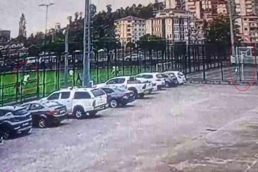 Maçta gol atmak isterken potaya basket attı