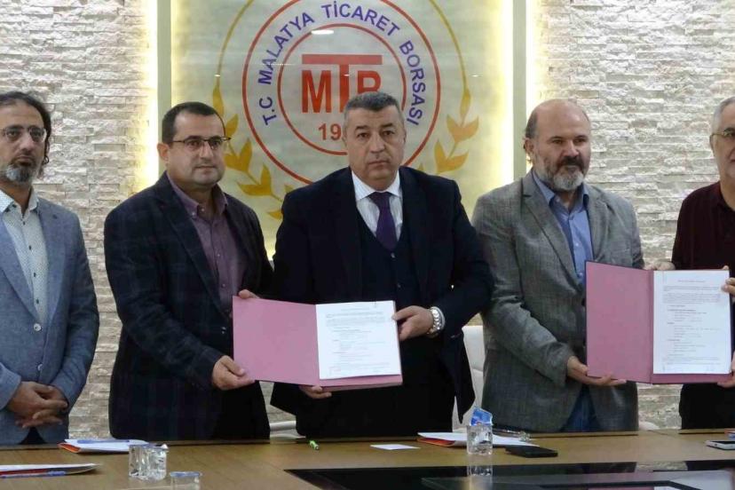 Malatya’da zirai donun etkileri için Üniversite ve Borsa arasında iş birliği protokolü imzaladı