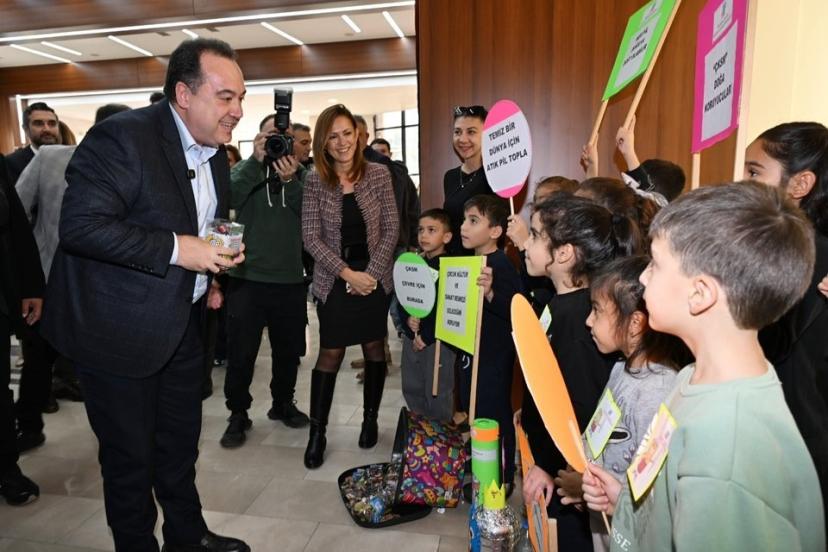 Manisa’da atık piller fidana dönüşüyor