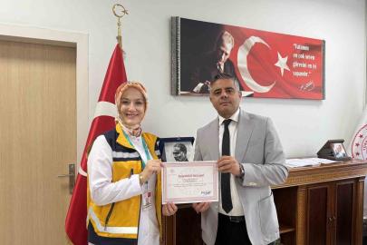 Mardin’de 112’nin telefonla yönlendirmesiyle bir baba doğumu gerçekleştirdi