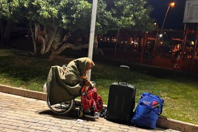 Marmaris’te 70 yaşındaki Kıbrıs gazisi saatler süren ikna çabalarının ardından aparta yerleştirildi