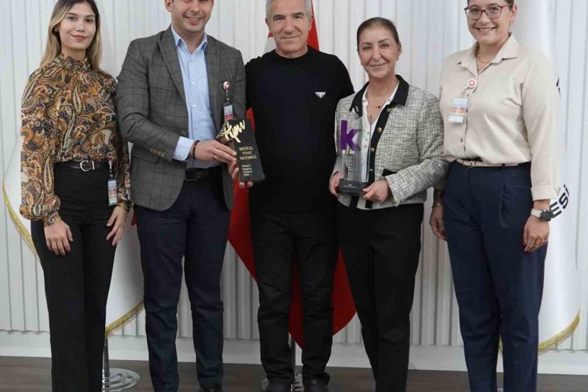 Medical Point İzmir Hastanesine çifte gurur