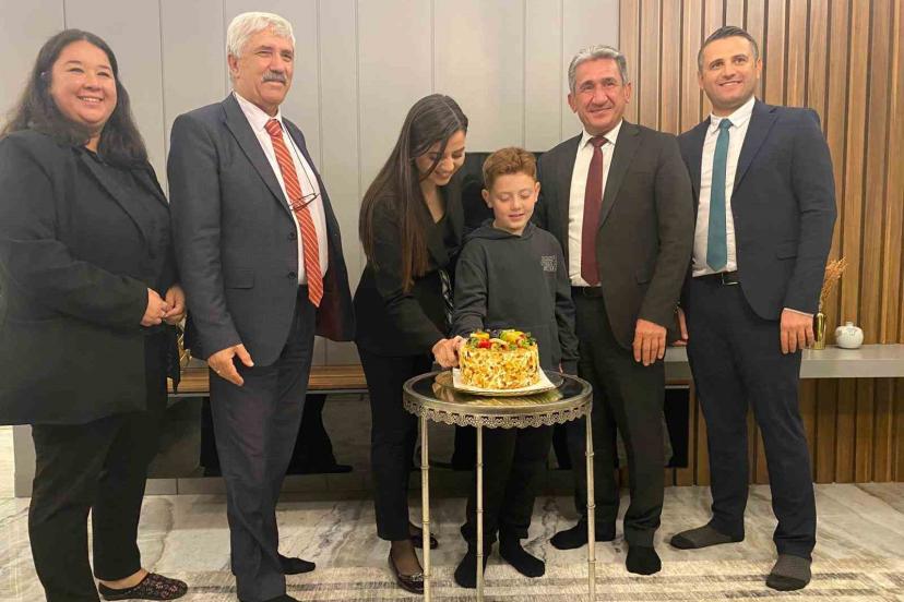 Menteşe’de öğretmenlere ’çifte kutlama’ sürprizi