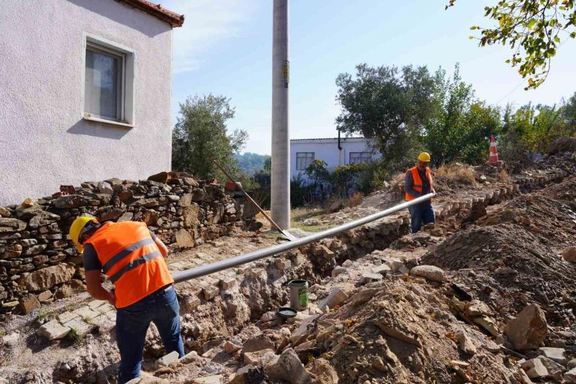 Milas’ta 40 yıllık içme suyu hattı yenileniyor