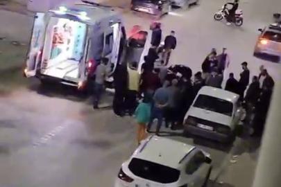 Motosikletle otomobilin çarpışma anları kameralara yansıdı: 1’i ağır 2 yaralı