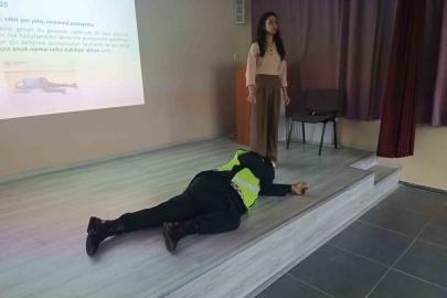 Mudurnu’da servis şoförlerine ilk yardım eğitimi verildi