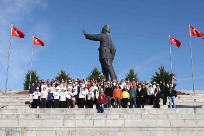 Muğla Büyükşehir, Cumhuriyet’in 102. yılında 102 kadını Anıtkabir’e götürdü