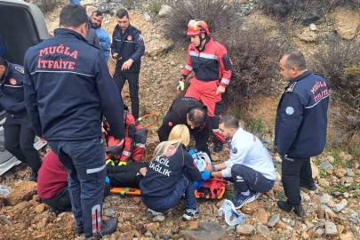 Muğla’da yolcu minibüsü devrildi: 13 yaralı