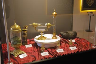 Mukaddes emanetler sergisi yoğun ilgi gördü