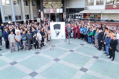 Nazilli’de 750 personel Atatürk portresi yaptı