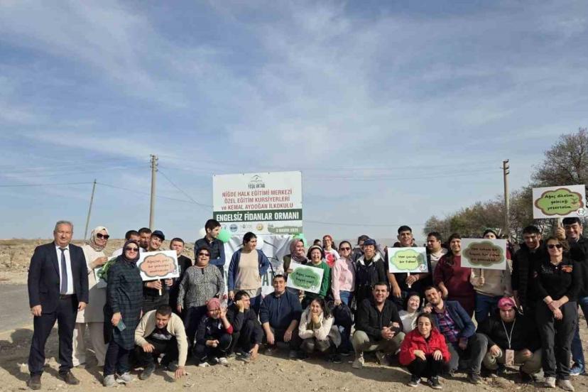 Niğde’de fidanlar toprakla buluştu