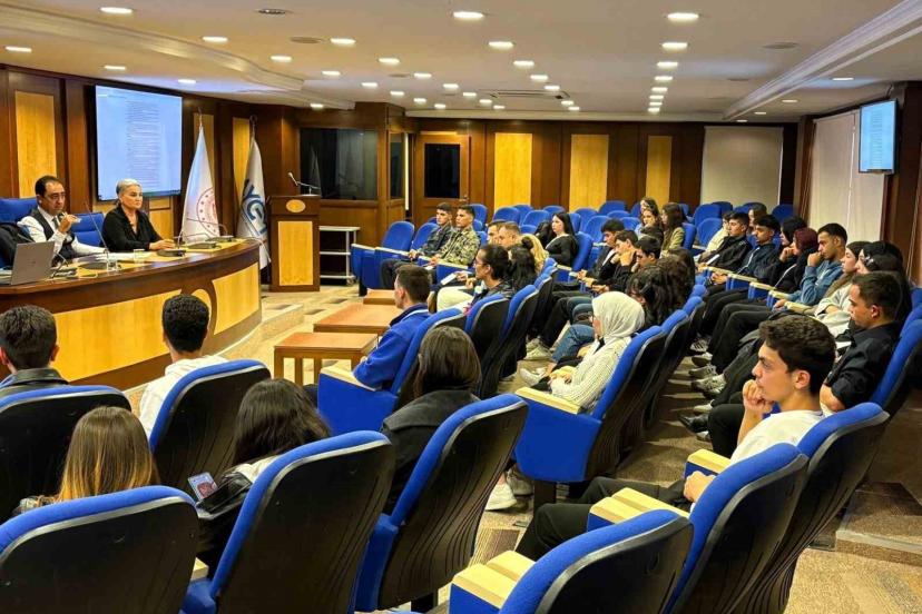 Öğrenciler, güncel denizcilik uygulamalarını öğrendiler