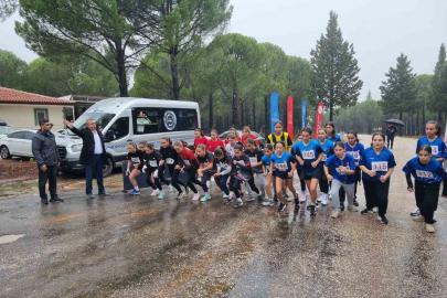 Okul sporları kros il birinciliğinde 130 sporcu ter döktü