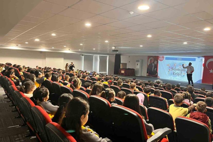 Okullarda tarama testi ve ölçümler öncesi bilgilendirme yapıldı