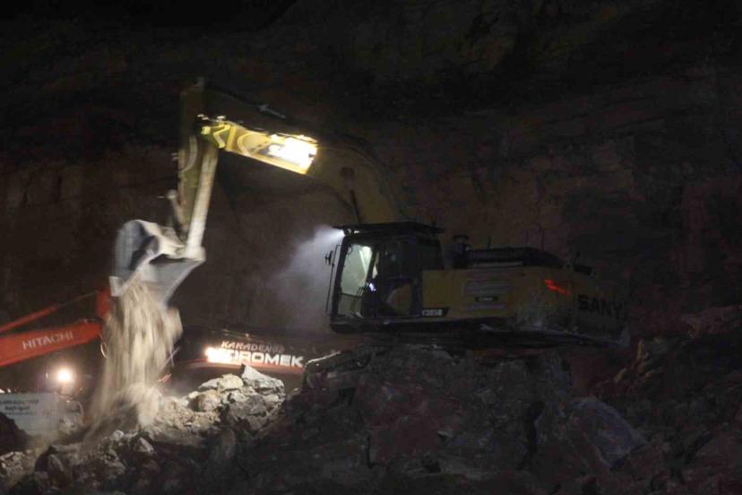 Ordu Valisi Erol: "Göçük alanında çalışmalarımız titizlikle devam ediyor"