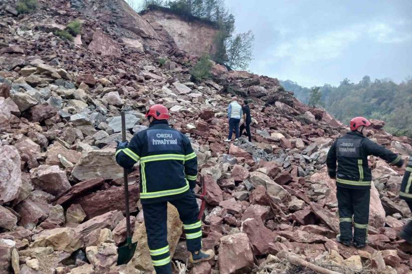 Ordu’da taş ocağında göçük: 2 kişi enkaz altında kaldı